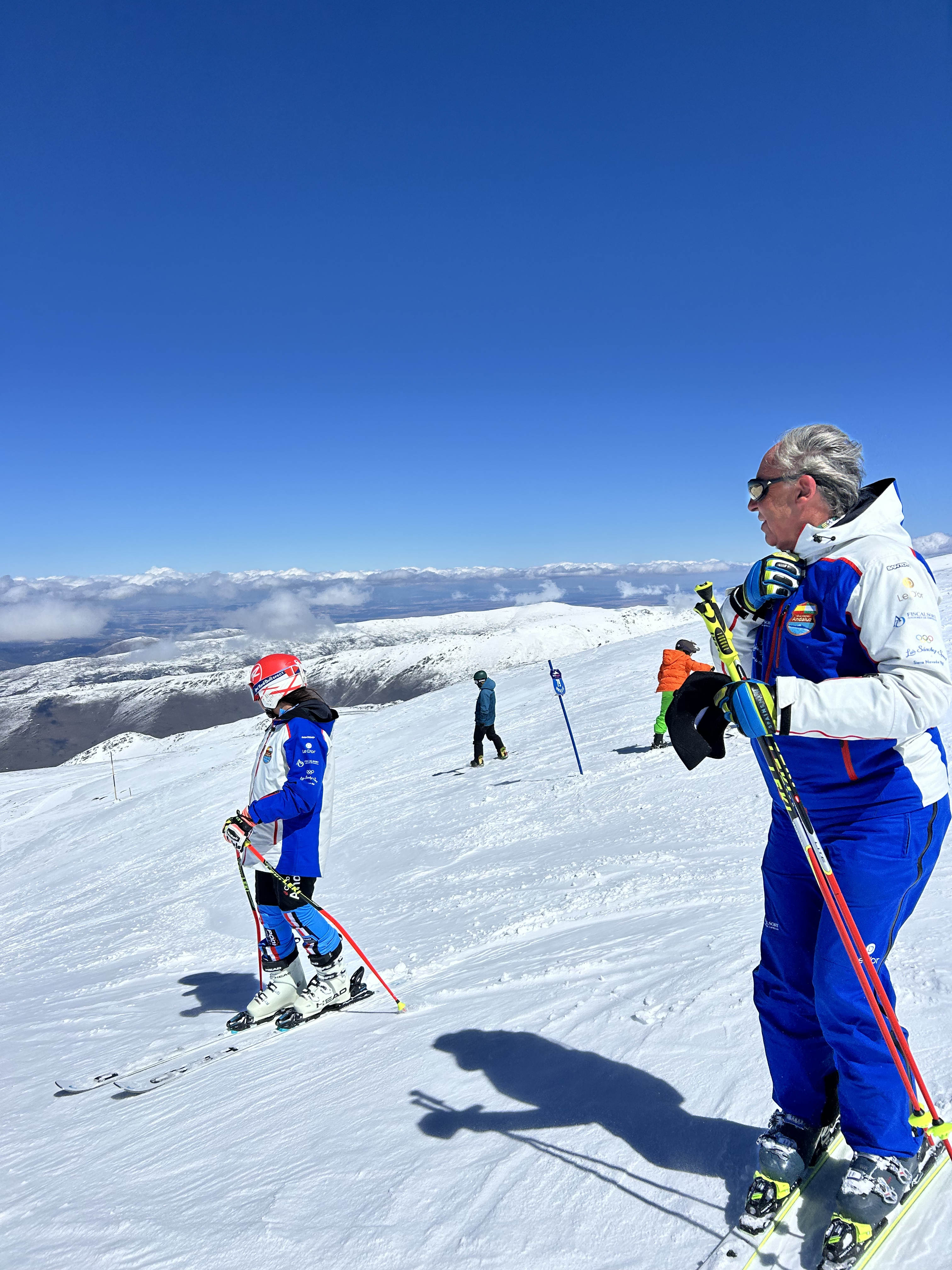 Primera clase de esquí de la temporada | Club Alpino Andaluz